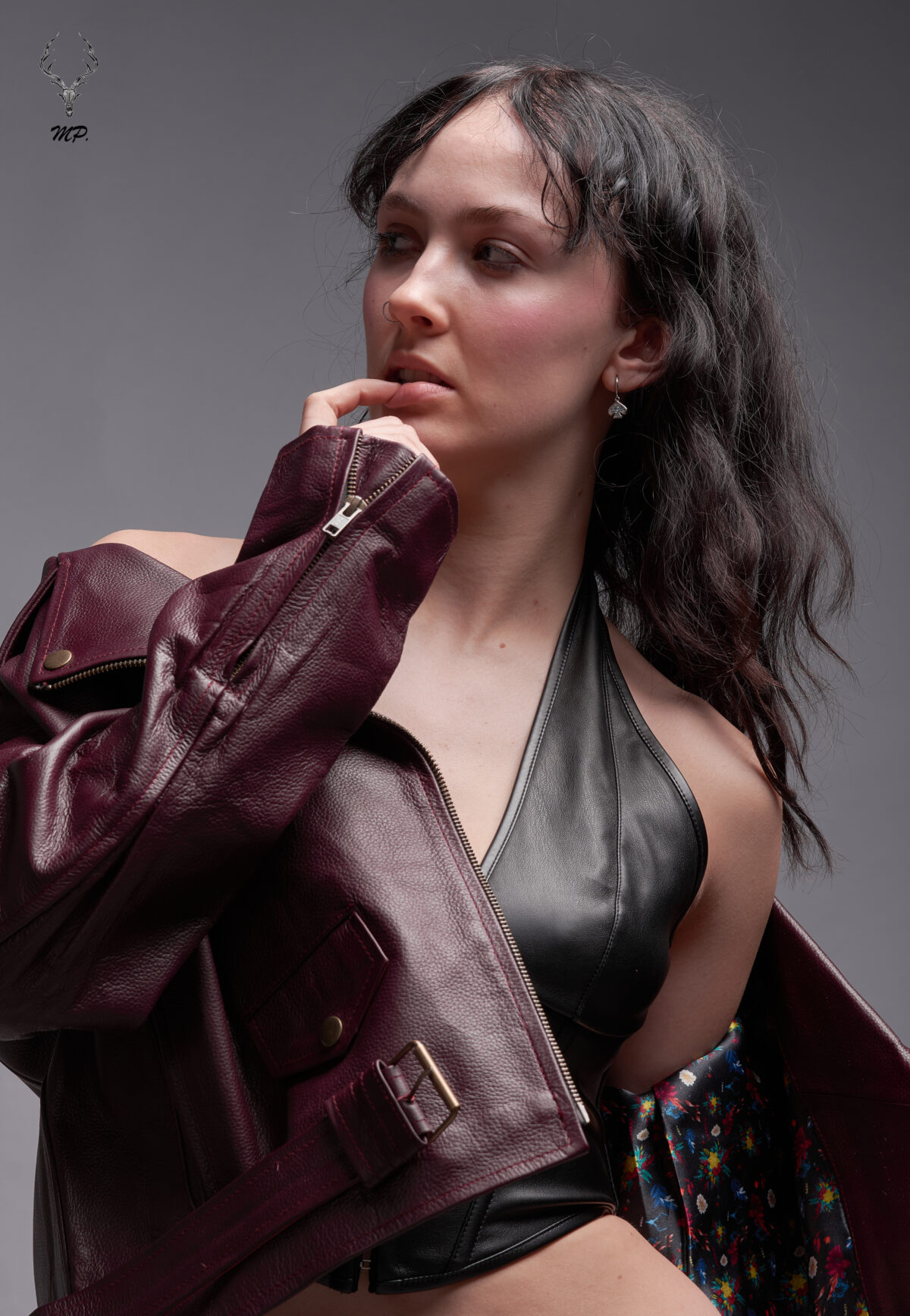 Monarch Noir Pinnacle Dark Waxed Full Grain Cowhide Leather With Luxurious Satin Limited Aniline Leather - Image 5